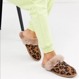 UGG leopard slippers fur slides size 10
